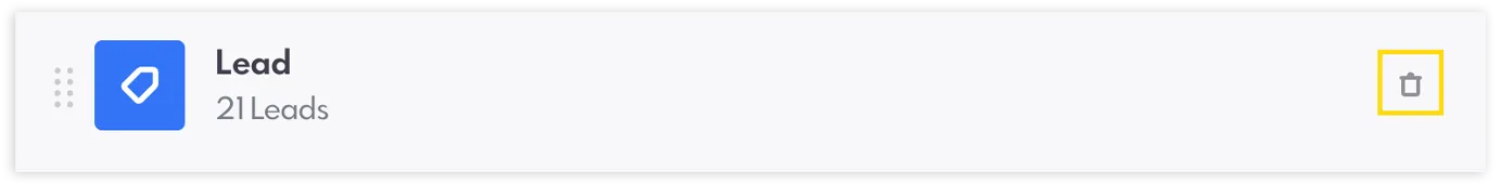 Ícone de lixeira para excluir um estágio específico.